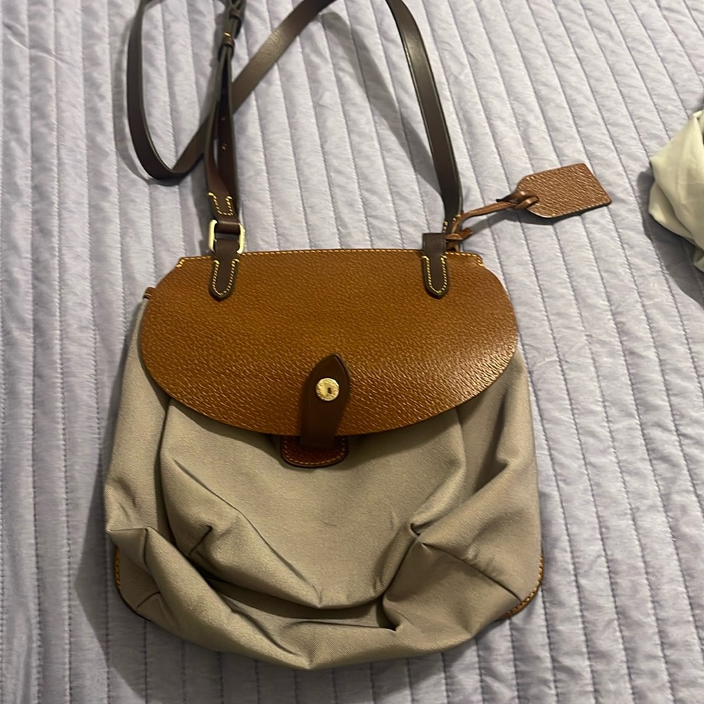 Dooney & Bourke crossbody alto saddle bag